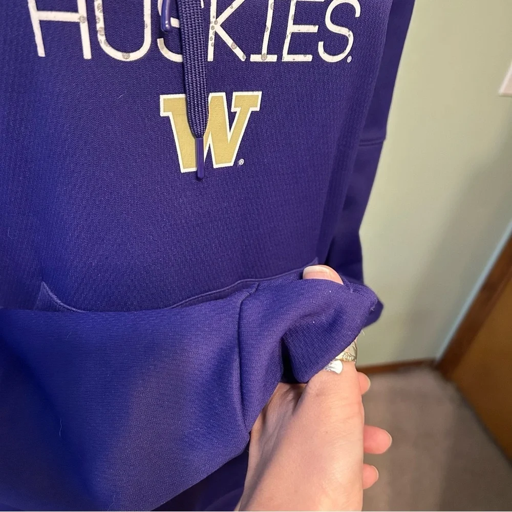 Adidas Washington Huskies purple pullover hoodie with thumb holes size XL